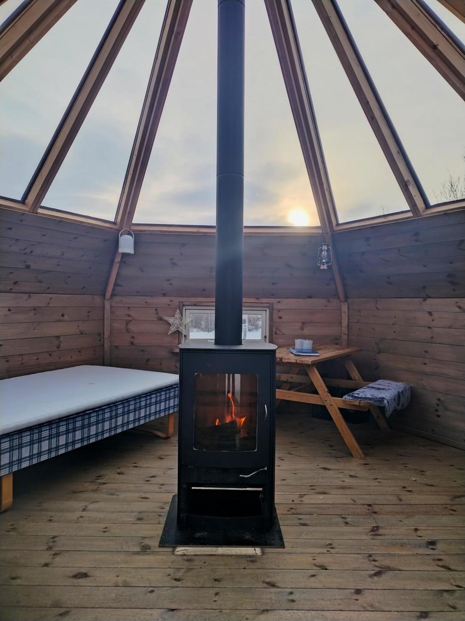 Апартаменты Hessdalen Ufocamp Varhus Номер фото